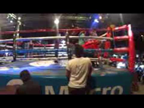 INGRESO GURISA DIONICIUS PRESTON AL RING DE NAVARRO