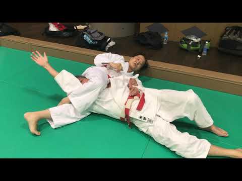 東大OB長野さんによる横三角絞め