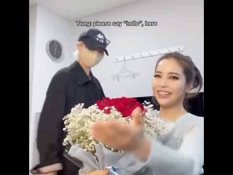 Moonbyul, the supportive wife:) #moonbyul #solar #moonsun #viral #fyp #shorts #kpop #mamamoo #fypシ