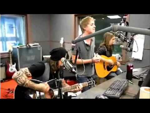 Bleeker Ridge - Small Town Dead (live acoustic)