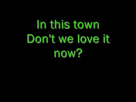 This Is Halloween - Marilyn Manson w/lyrics