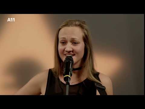 Year of Pluto - Time (akusticky) - živě z TV A11