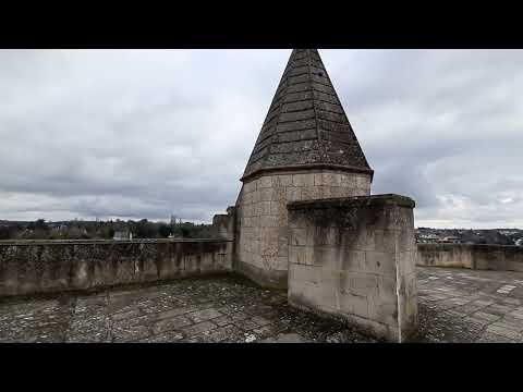 Donjon, cité royale de Loches