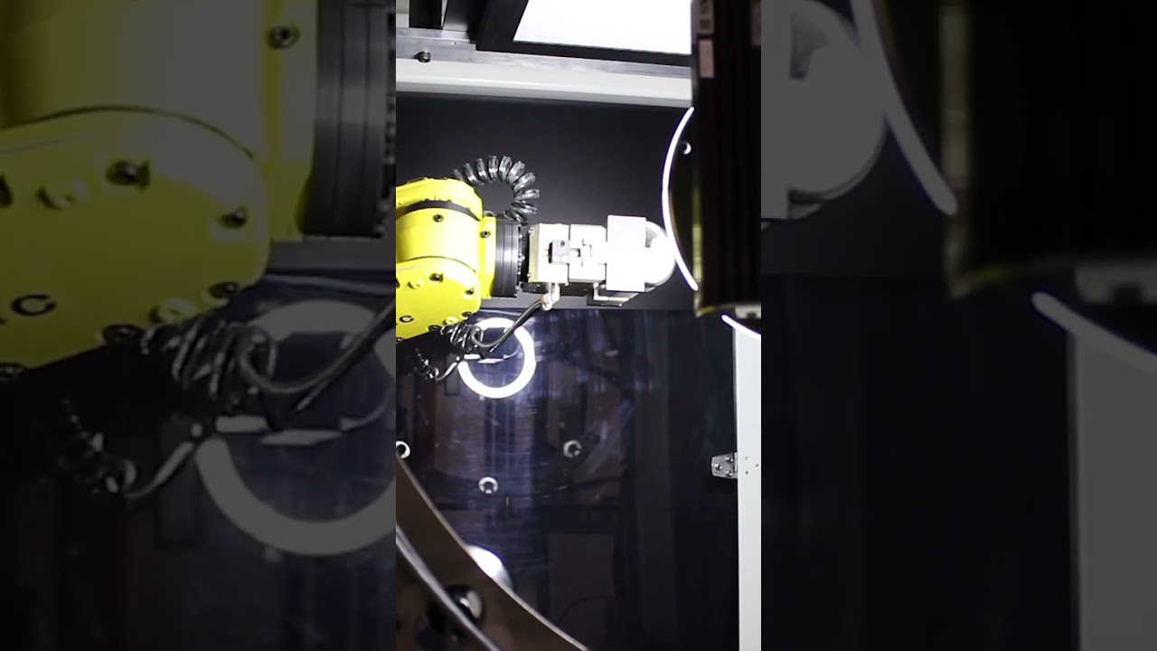 Did you know that our robotic visual inspection systems detect any defect a human eye 👁️ can see?