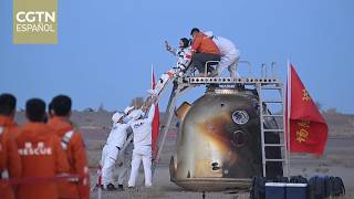 Los taikonautas de la Shenzhou-21 regresan a la Tierra después de una misión récord de 210 días