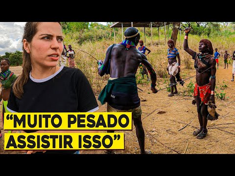OS CHOCANTES RITUAIS DESSA TRIBO AFRICANA