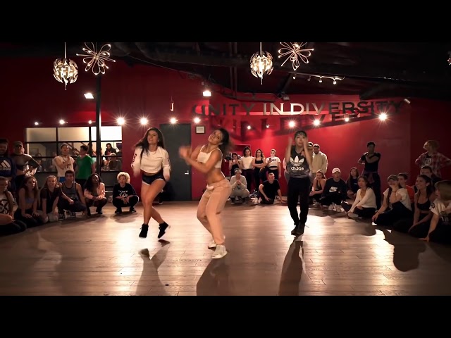 [MUST WATCH] Jade chynoweth - 50 cent just a lil bit