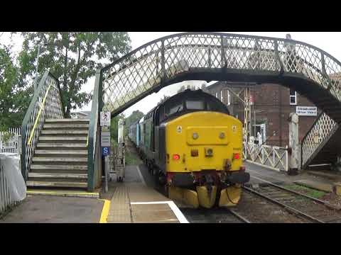 37716 (Thrash) - DBSO 9705 - 37405 (Clag) Depart Brundall P1 (04/09/2017)