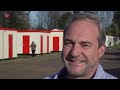 'Gelukkig nog geen problemen' bij de opvang van ruim 800 vluchtelingen bij Walibi in Biddinghuizen