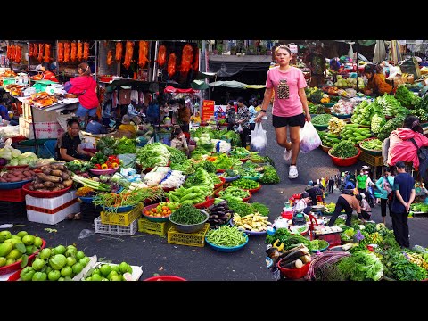 Amazing! massive food market, Cambodian food market and street food tour
