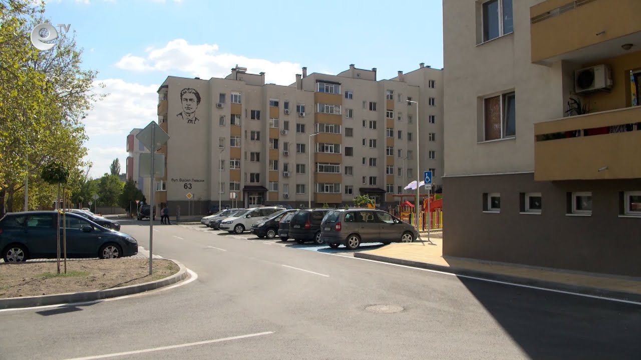 Междублоковото пространство на бул. „Васил Левски“ 61-63 в Хасково е напълно обновено