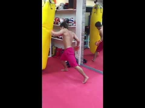 神童・那須川天心のサンドバッグ打ち