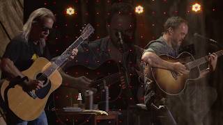 Dave Matthews &amp; Tim Reynolds - Satellite (Live at Farm Aid 2017)