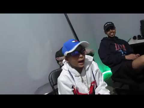 MC  Bielzinho da ZN e MC JOE - GATA FICA SUAVE