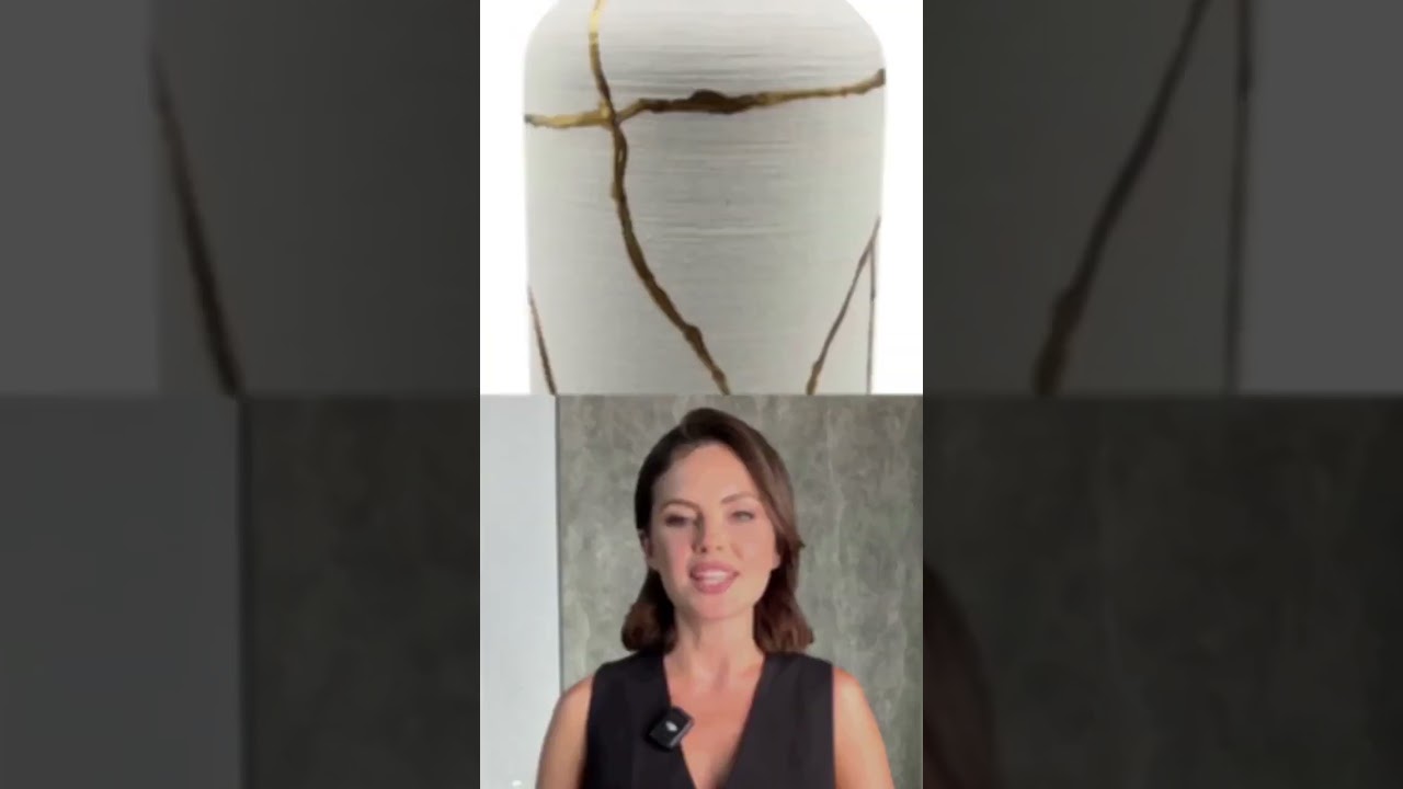 *Bestseller* Modern Kintsugi Giraffe Vase by Facette Gallery #etsy #kintsugi #pottery #handmade