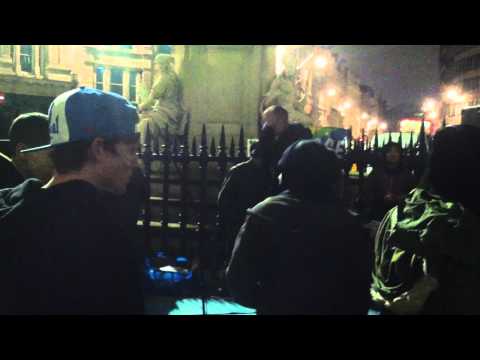 Anonymous - OccupyLondon - Night of 1000 masks entertainment - SGB 94 (1)