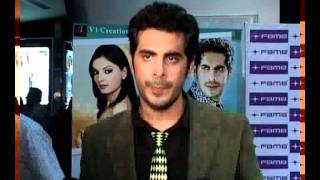 Bollywood Movie Premiere - Yeh Dooriyan - Deepshikha & Kaishav Arora video