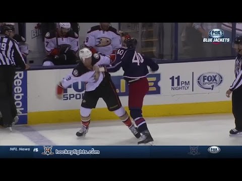 Clayton Stoner vs Jared Boll