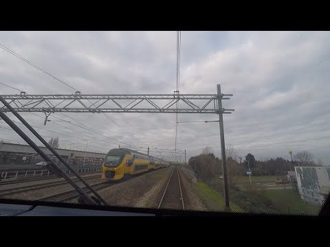 A train driver's view: Rotterdam CS - Den Haag CS, SLT, 02-Dec-2015.