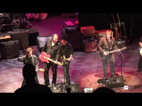 Heaven Help the Lonely - Springsteen & Joe Grushecky with Willie Nile - Jan 16 2010