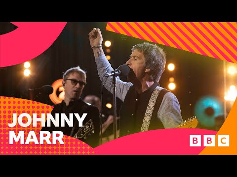 Johnny Marr - Somewhere (Radio 2 Piano Room)