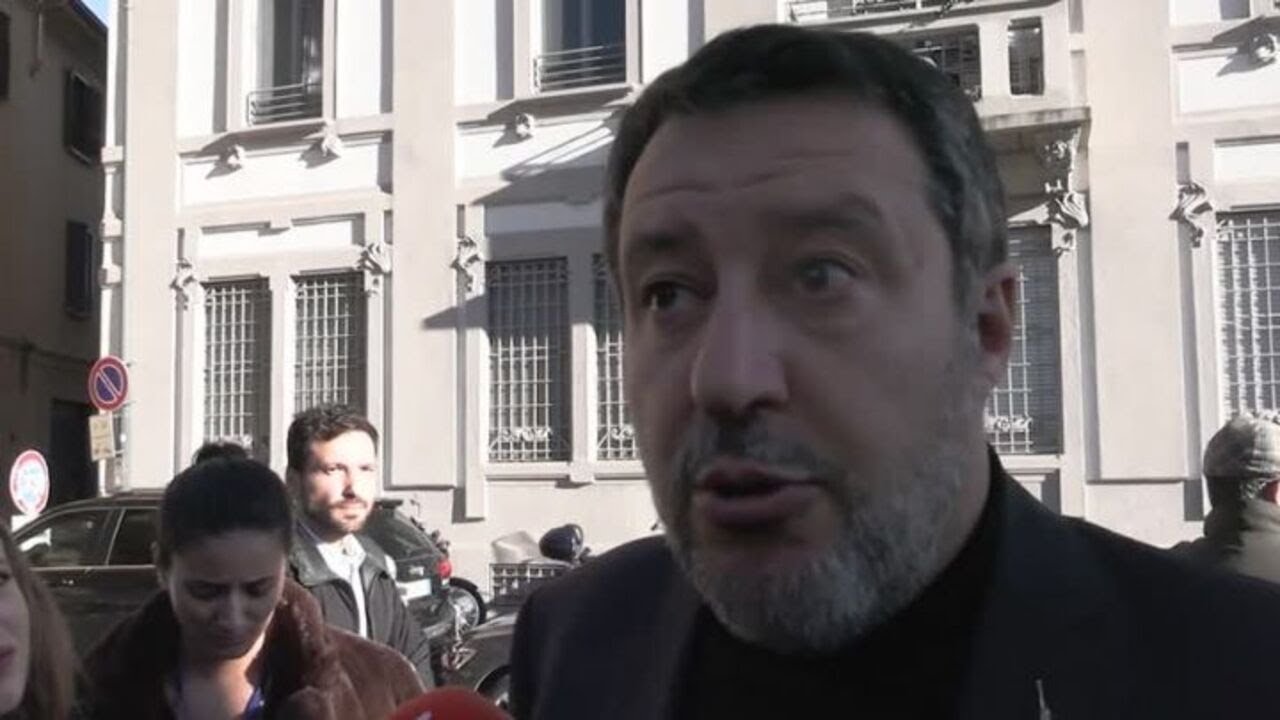 Salvini: "La Juve? Quella famiglia di danni ne ha fatti tanti..."