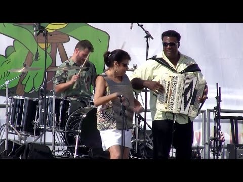 Chubby Carrier and the Bayou Swamp Band - 5 29 2016 Simi Valley Cajun & Blues Music Fest.