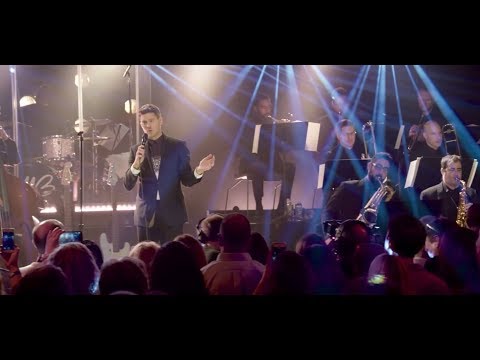 Michael Bublé - My Baby Just Cares For Me (iHeartRadio Album Release Party 2016) [Live]