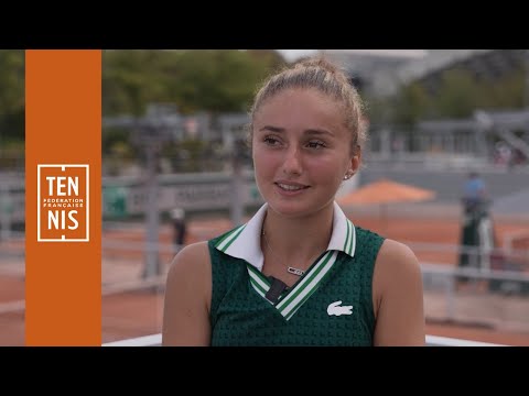 Portrait de Sarah Iliev, championne de France 15/16 ans 2022 | FFT