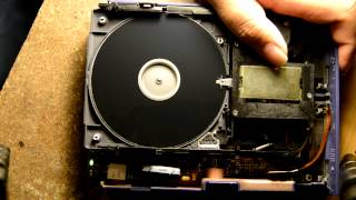 Video thumbnail for iomega ZIP 100 SCSI Drive Internal Operation by Gough Lui