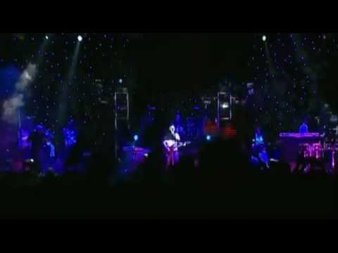 Moby - We are all made of stars (Live at Glastonbury 06.29.2003)