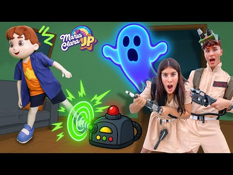 Um Fantasma Invadiu a Nossa Casa! 👻