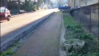 flusso-notevole-di-acque-bianche-in-una-fognatura