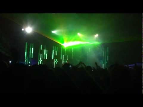 Flux Pavilion - Smack my bitch up @ HMV Institute Birmingham