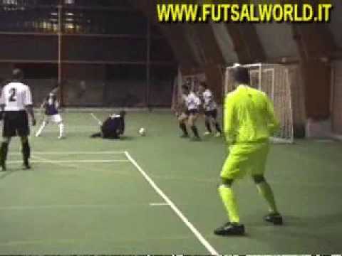 17/9/9 futsal higlights !! gol,azioni,falli ecc.........