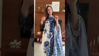 White Embellished Lawn Kurta Set - Video 2