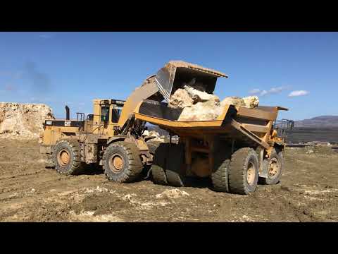 Caterpillar 988F Wheel Loader Loading Dumpers With Stones - Labrianidis Mining Works