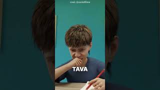 TINHA UM CHEIRO RUIM NA ESCOLA!