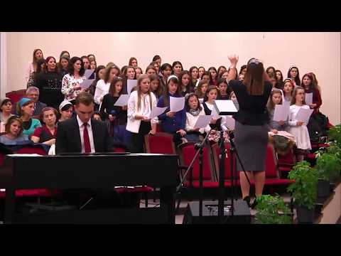 Corul de fete Gloria Bujac -  Un cor ingeresc