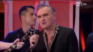Morrissey canta &quot;The Bullfighter dies&quot; - Gazebo 12/10/2014