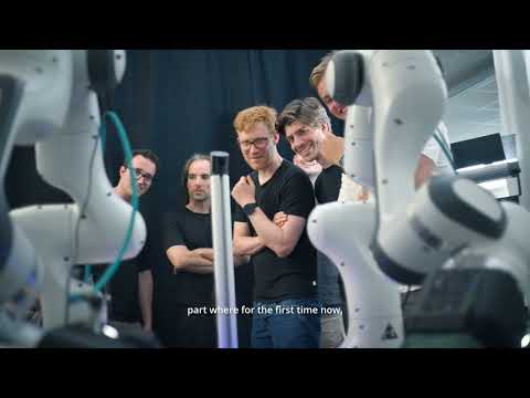 Robots peuvent désormais apprendre des tâches d'usine à haute dextérité par la vidéo, avec un minimum d'entraînement