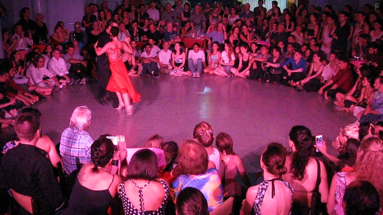 MARIANO "CHICHO" FRUMBOLI y JUANA SEPULVEDA en Viva La Pepa! Milonga (3/6)