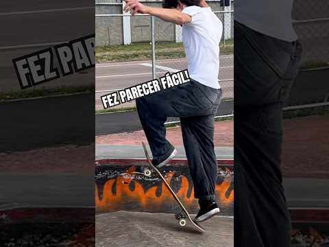 Raoni Martins on a Flip Frontside 50 #skate #skateboarding