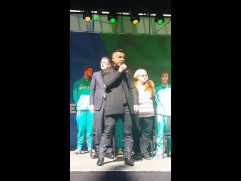 Anthony Callea sings the Australian National Anthem