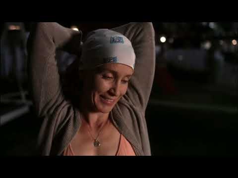Lynette's Cancer Is Gone, Lynette Finds The Possum Dead - Desperate Housewives 4x06 Scene