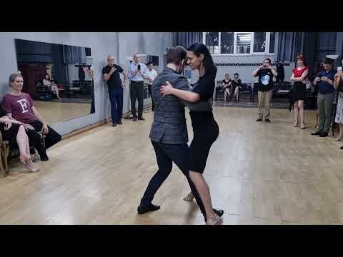 Tango Vals: Elastic embrace, changing direction of the turn | Mikhail Tchudin - Elvira Kashkarova