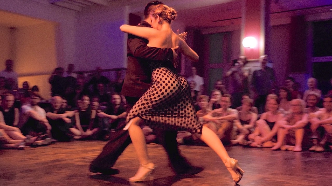 Noelia Hurtado and Carlitos Espinoza – Violetas, Berlin 2016 #NoeliayCarlitos