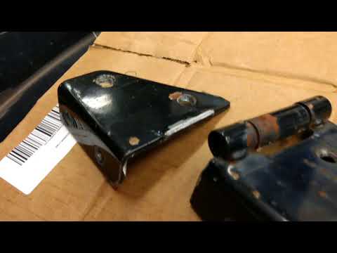 1991 Jeep Wrangler YJ windshield hinge replacement tips and info
