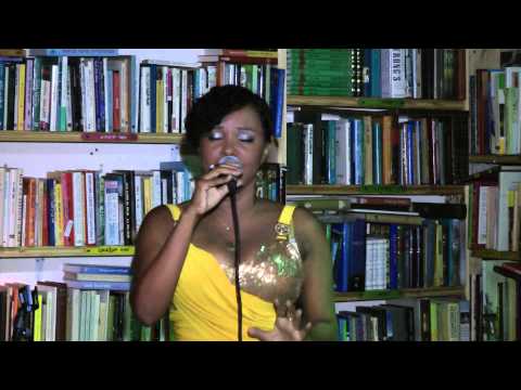 Elisete accompanied by Ron Laor - Yam (original song)