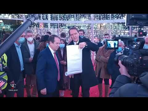 Abel Caballero se reúne con su doble, Raúl Pérez, en el encendido de las luces de Navidad de Vigo